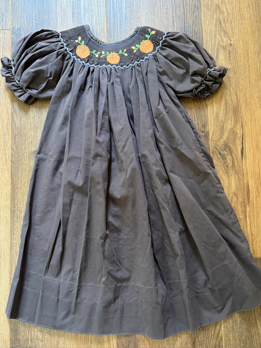 Girls Brown Pumpkin Smocked Dress Size 5 Fall